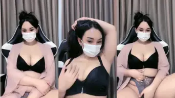 Live Tante Body Montok Berminyak Video by YouPorn