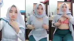Perawat Hijab Cantik Pamer Uting Video by SangeLink Perawat Hijab Cantik Pamer Uting Video by SangeLink