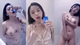 Viral Mandi Susu Miera OnlyFans Video by PornOne