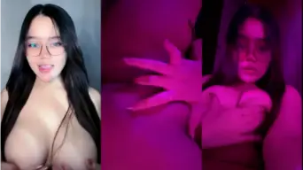 Bella Berkacamata Ngangkang Spill Meki Mango Video by RedTube