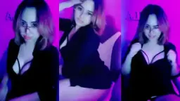 Gamers Cantik Belahan Dada Sexy Live Lagi – Miss CEO of Desah Jenie Video by BokepHUB