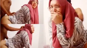 Guru Ngaji Jilbab Pink Dientot Berondong Video by KingBokep