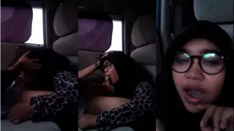 Paksa Hijab Sepong di Mobil Video by YouJizz