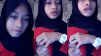ABG Hijab Sange Show Uting OmeTV Video by PlayBokep