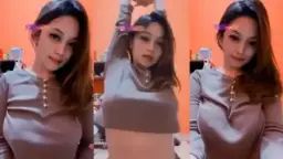 Fnyyee Si Cantik Remas Buah Dada Video by KingBokep
