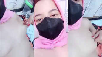 Jilbab Pink Bugil Pamerin Toket Mungilnya Video by PornGo