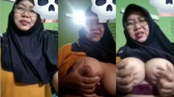 STW Jilbob Hitam TT Gede Video by HQporner